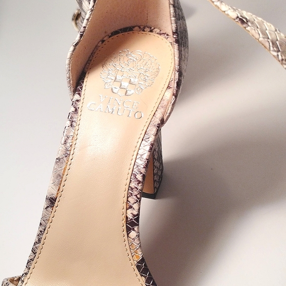 Vince Camuto Genuine Leather Snakeskin Heel Size 9.5 M - Picture 7 of 9